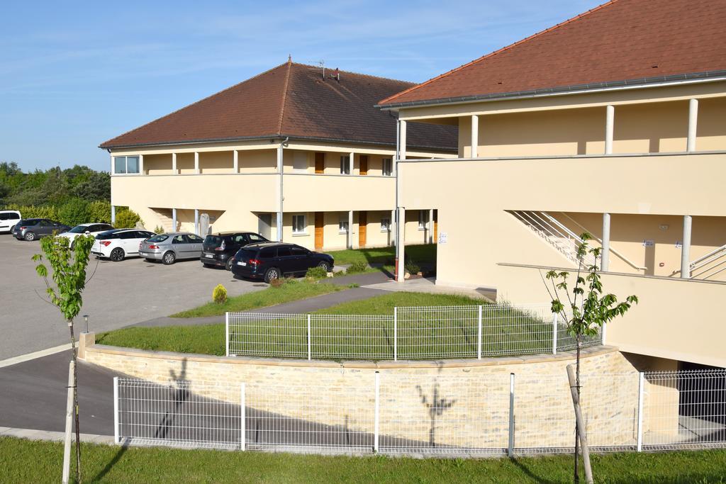 Logis Des Sources Hotel Creney-pres-Troyes Екстериор снимка