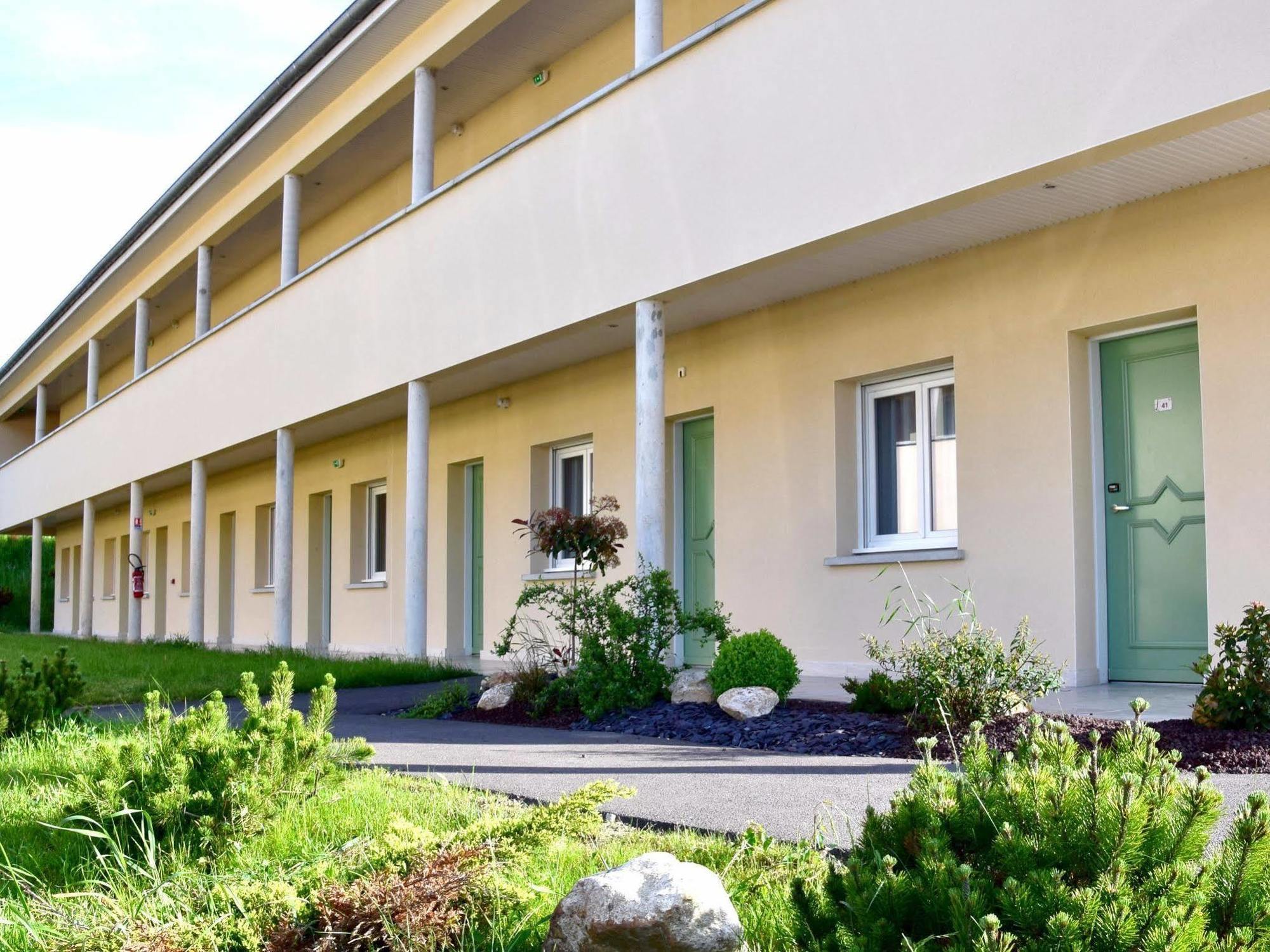 Logis Des Sources Hotel Creney-pres-Troyes Екстериор снимка